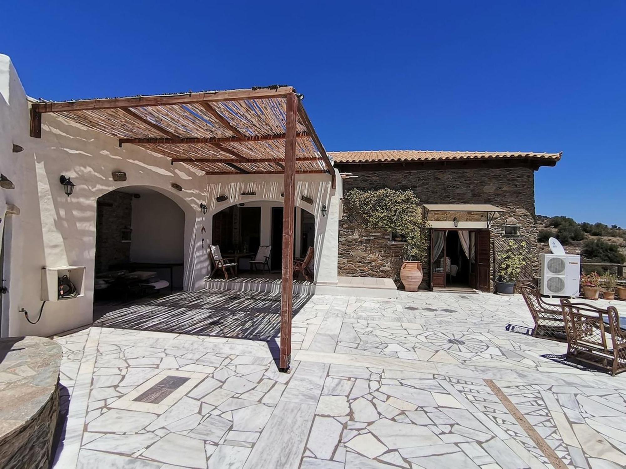 Saronic Citadel Seaside Villa ซาลามีส ภายนอก รูปภาพ